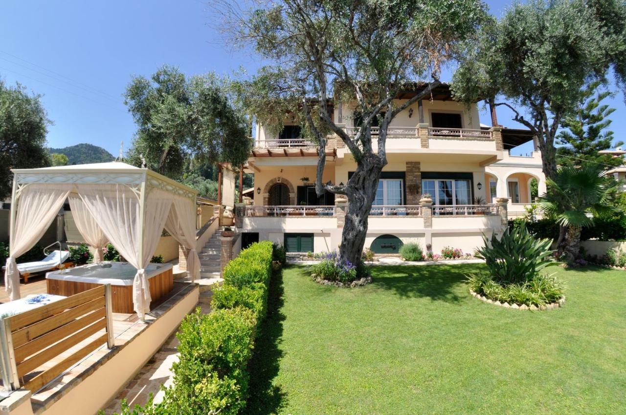 Villa Romantica Perama  Exterior photo