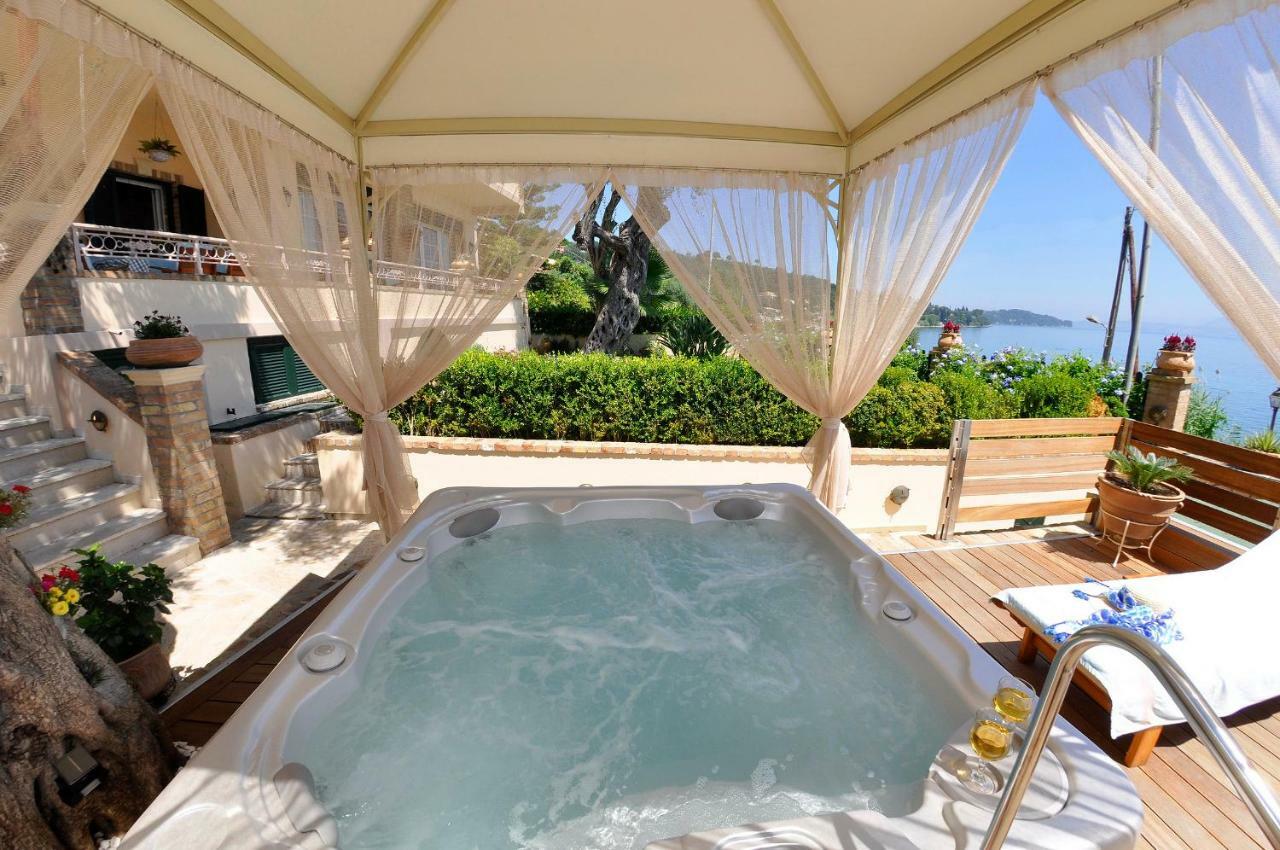 Villa Romantica Perama  Exterior photo